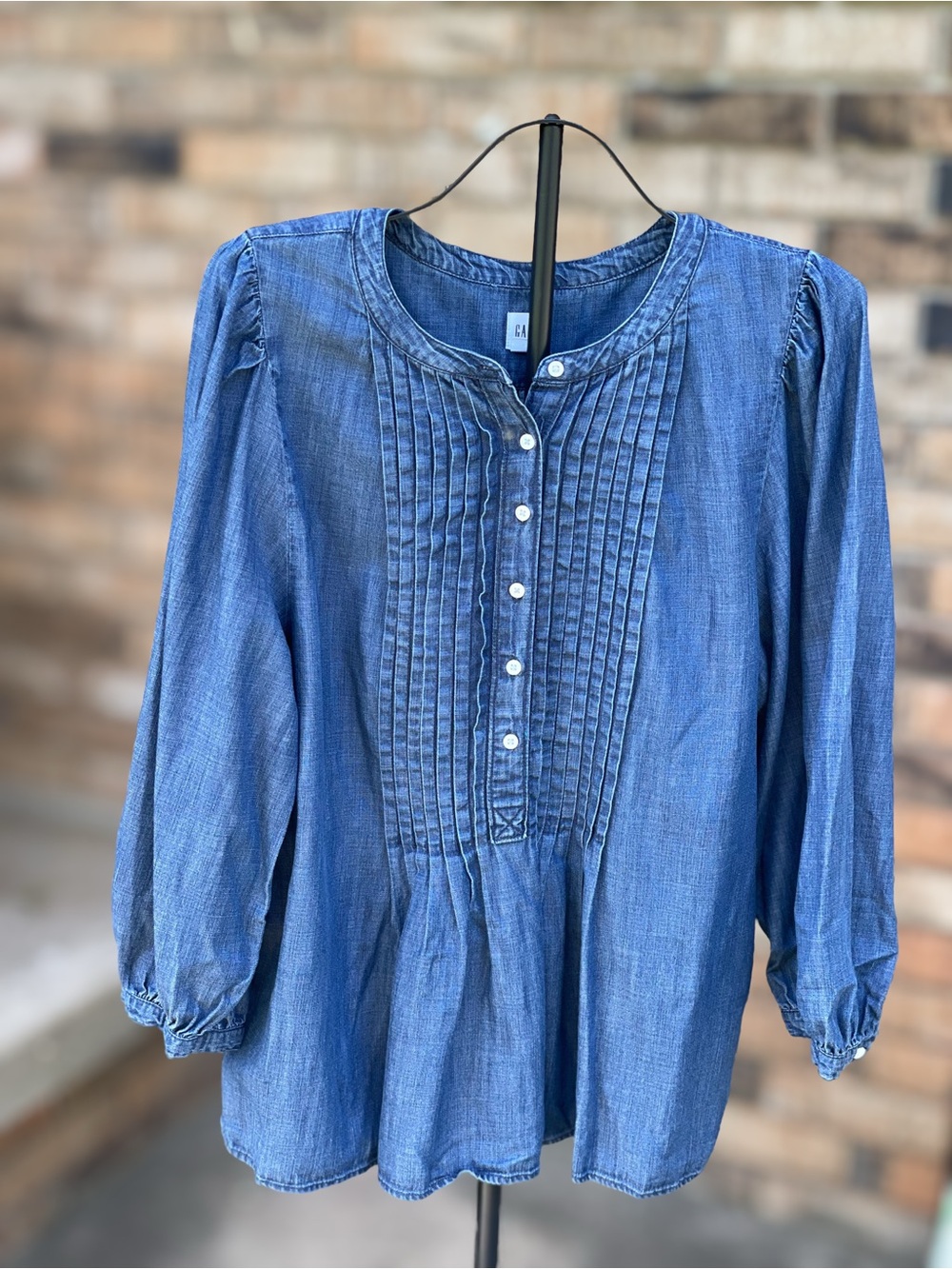 Gap XL Tall Blue Chambray Pintuck Button Blouse Lyocell Cotton